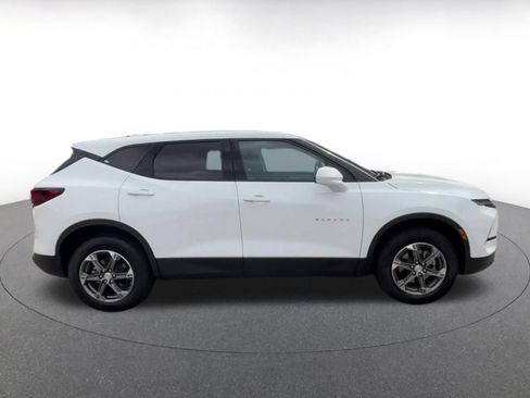 Used 2026 Chevrolet Blazer LT FWD image 15