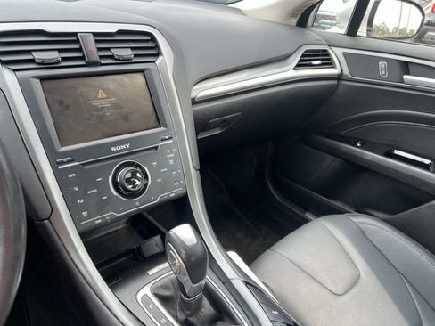 Used 2014 Ford Fusion Titanium FWD image 30