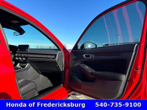 Certified 2024 Honda Civic Sport image 32