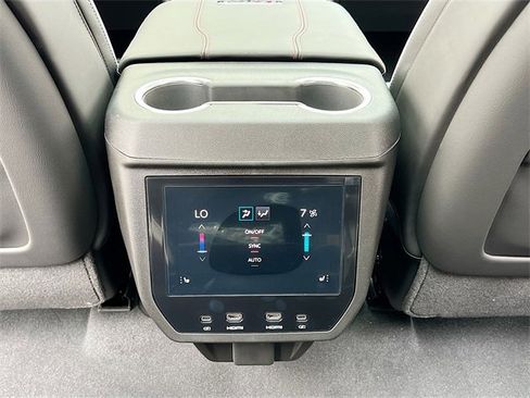 New 2026 GMC Yukon AT4 Ultimate image 18