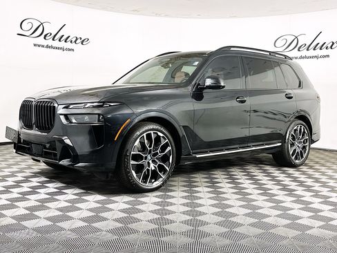 Used 2024 BMW X7 xDrive40i w/ Executive Package AWD/4WD image 3