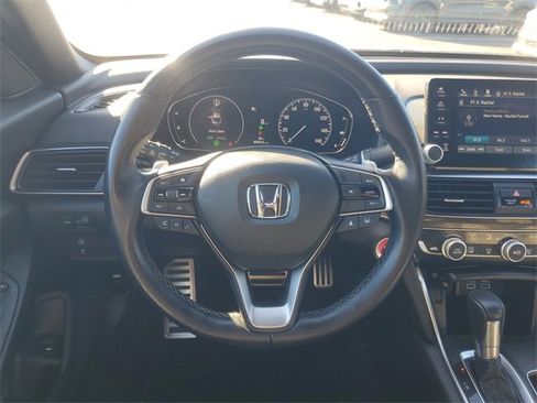 Used 2022 Honda Accord Sport image 10