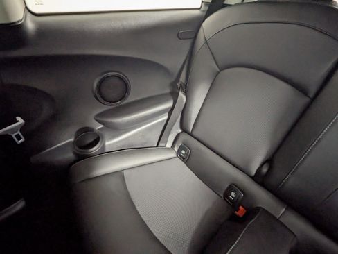 Used 2022 MINI Cooper S FWD image 14