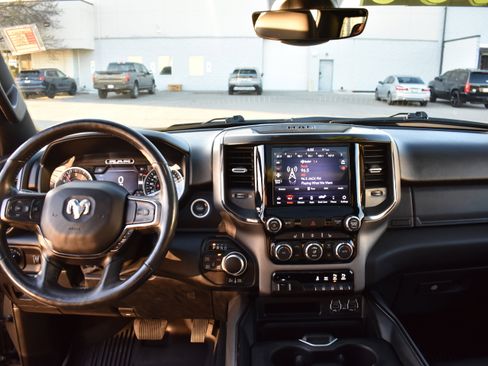 Used 2020 RAM 1500 Big Horn w/ Built-to-serve Edition image 34