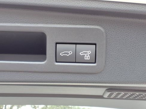 Used 2025 Toyota 4Runner TRD Off-Road Premium AWD/4WD image 19
