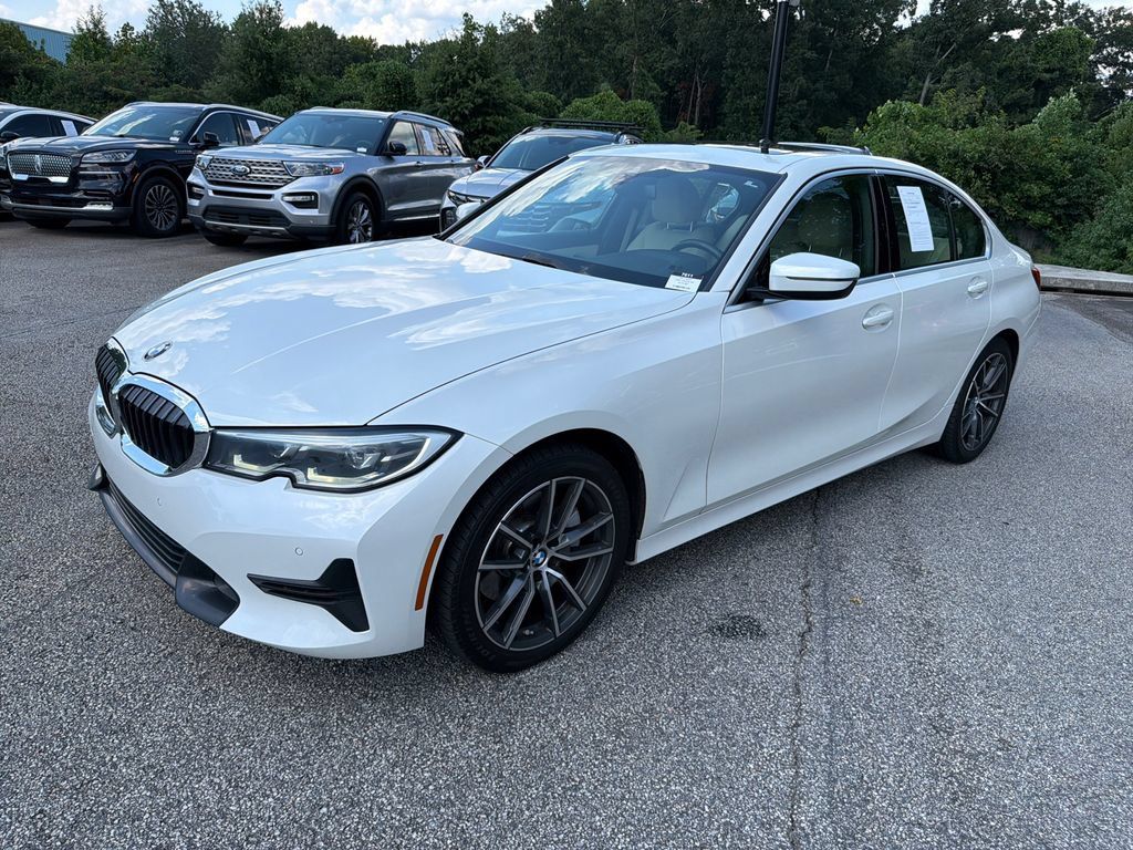 Used 2021 BMW 330i Sedan w/ Convenience Package RWD image 3