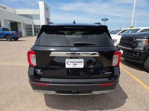 Certified 2023 Ford Explorer XLT w/ Equipment Group 202A AWD/4WD image 4