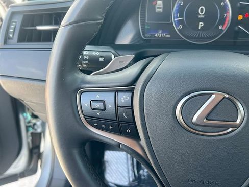 Used 2023 Lexus ES 350 w/ Accessory Package (Z1) image 17