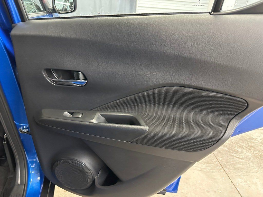 Used 2024 Nissan Kicks SV w/ Exterior Package FWD image 26