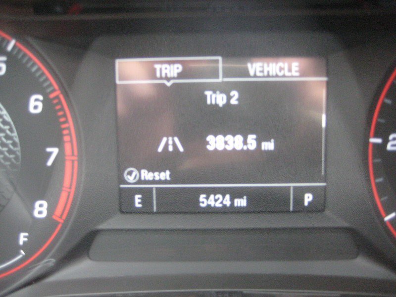 Used 2026 Chevrolet Trax RS w/ Sunroof Package FWD image 24