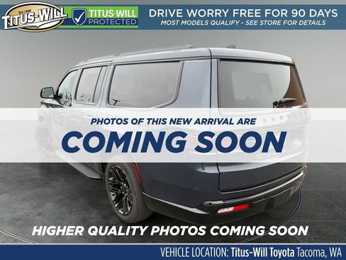 Used 2024 Jeep Wagoneer L Series II w/ Convenience Group I AWD/4WD image 3