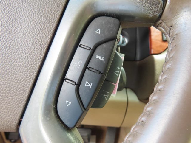Used 2008 GMC Yukon SLT w/ SLT Preferred Equipment Group AWD/4WD image 30