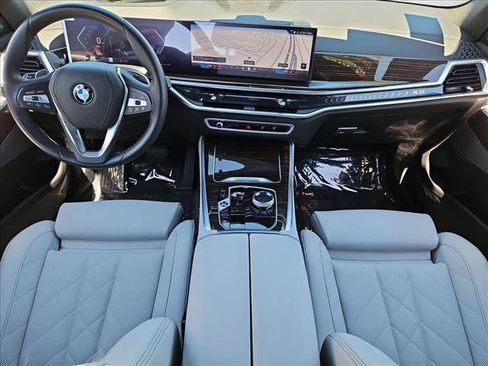 Used 2026 BMW X5 xDrive40i w/ Executive Package AWD/4WD image 19