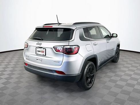 Certified 2022 Jeep Compass Latitude w/ Convenience Group AWD/4WD image 12