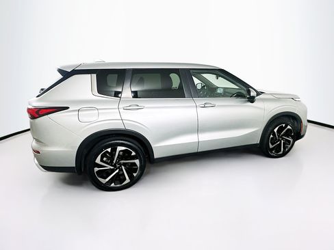 Used 2024 Mitsubishi Outlander SE FWD image 10