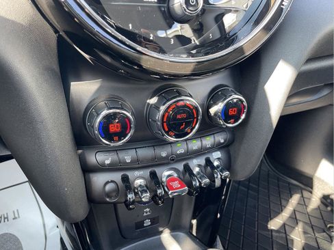 Used 2024 MINI Cooper S FWD image 28