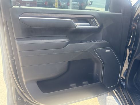 Used 2023 GMC Sierra 1500 SLT image 8