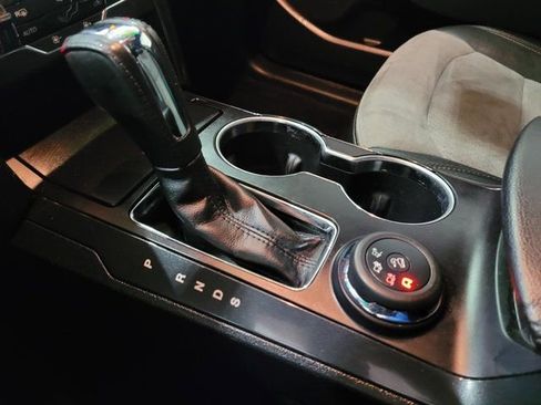 Used 2017 Ford Explorer XLT w/ Equipment Group 202A image 39