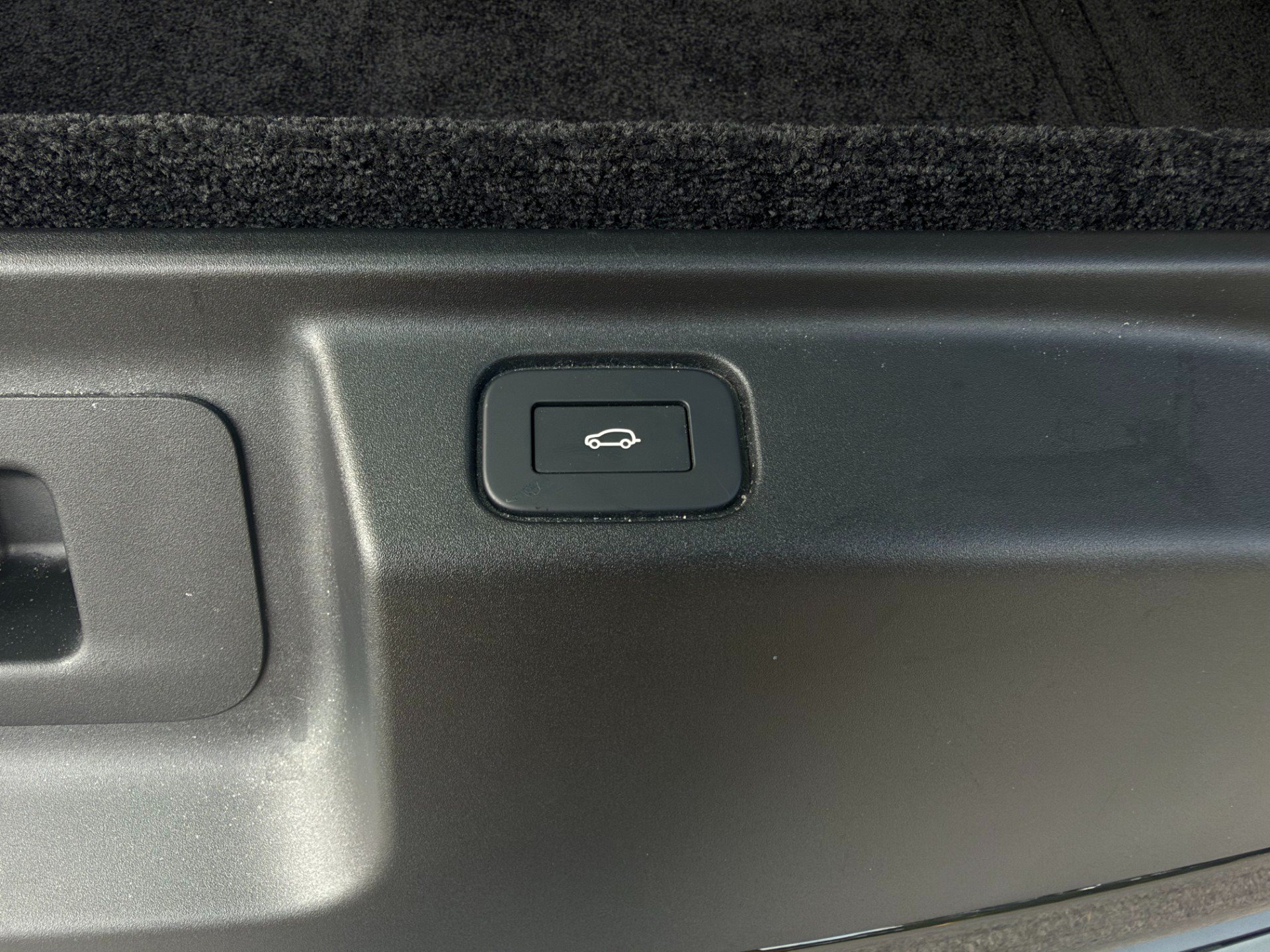 Used 2025 Land Rover Range Rover SE AWD/4WD image 31