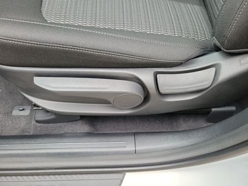 New 2026 Kia Sorento LX FWD image 23