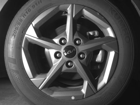 Used 2025 Kia K4 LXS image 13