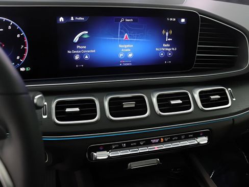 Certified 2023 Mercedes-Benz GLE 450 4MATIC image 9