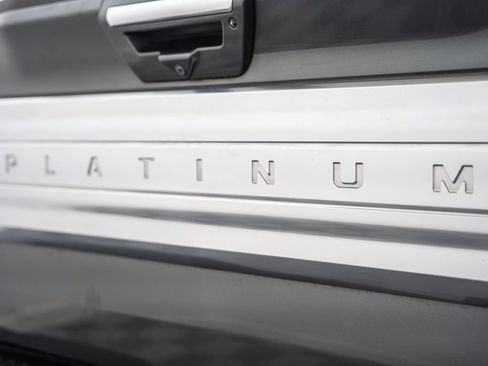 Used 2019 Ford F150 Platinum w/ Equipment Group 701A Luxury AWD/4WD image 9