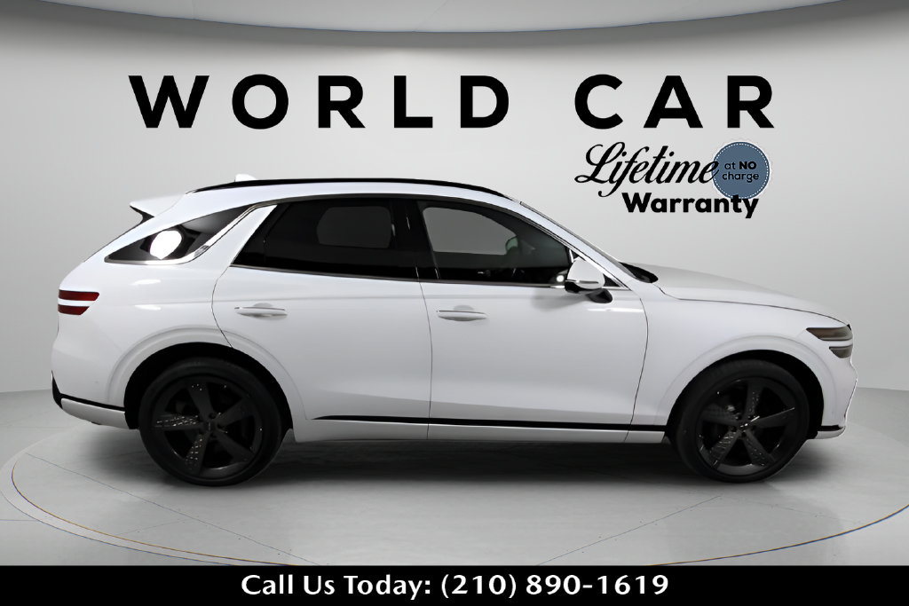 Used 2025 Genesis GV70 3.5T Sport w/ Sport Prestige Package AWD/4WD image 2