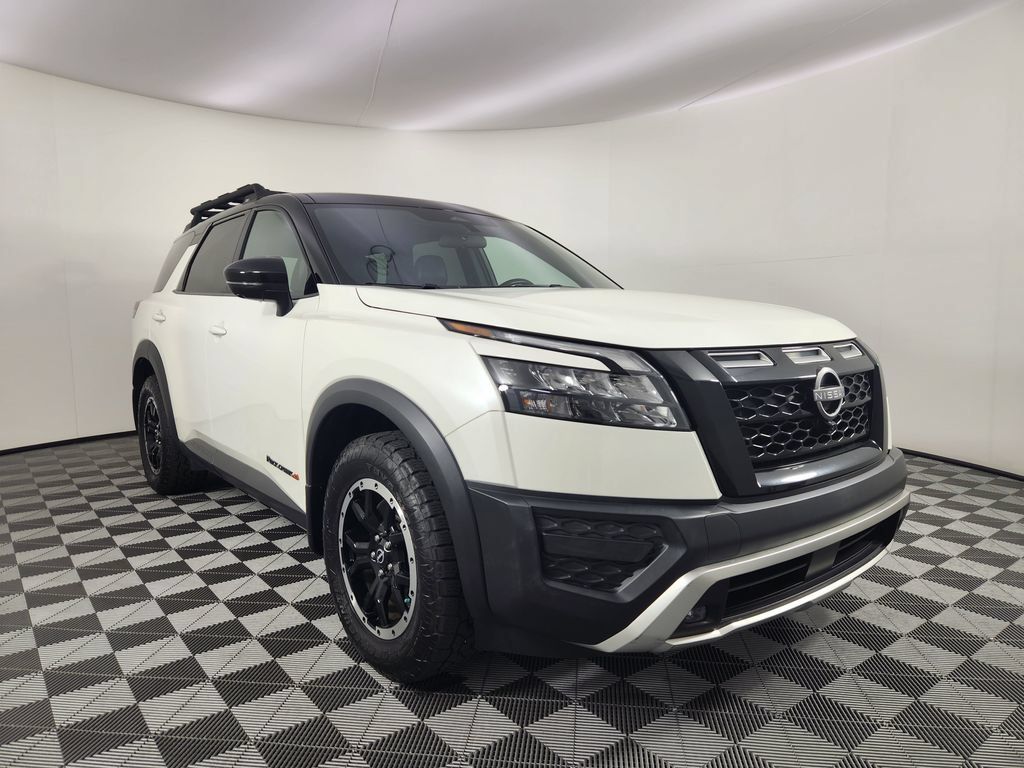 Used 2024 Nissan Pathfinder Rock Creek AWD/4WD image 7