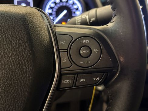 Used 2019 Toyota Camry SE FWD image 27