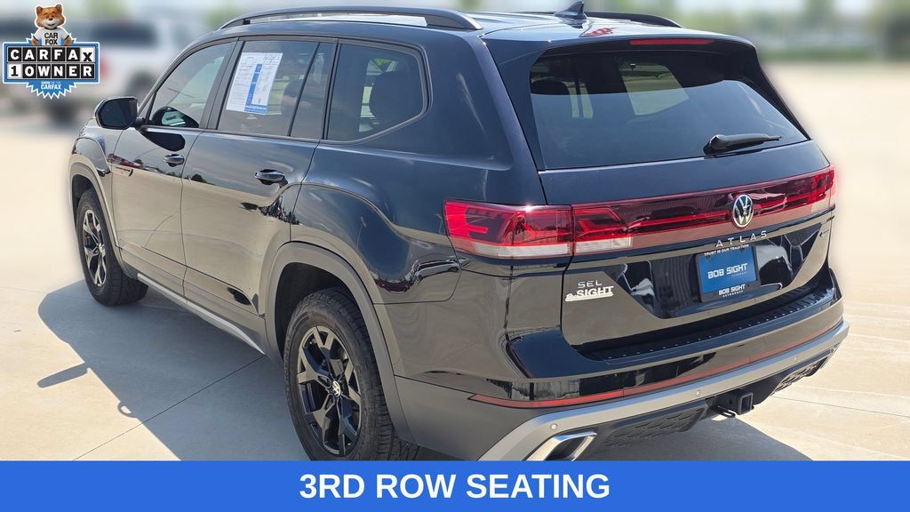 Used 2024 Volkswagen Atlas Peak Edition SEL AWD/4WD image 3