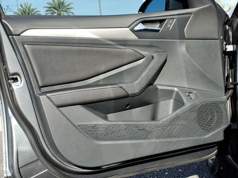 Certified 2023 Volkswagen Jetta S image 18