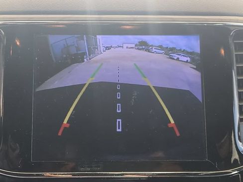 Used 2020 Jeep Grand Cherokee Altitude RWD image 16