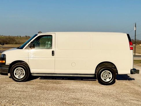 Used 2019 GMC Savana 2500 w/ Driver Convenience Package RWD image 7