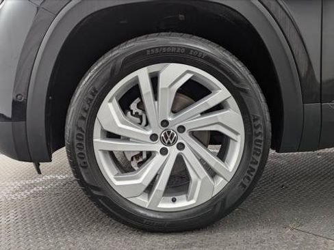 Used 2023 Volkswagen Atlas SE AWD/4WD image 29