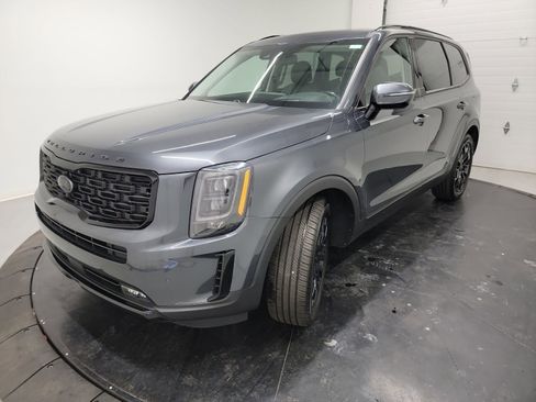 Used 2021 Kia Telluride SX w/ SX Prestige Package AWD/4WD image 2