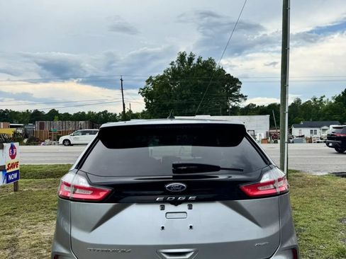Used 2022 Ford Edge Titanium AWD/4WD image 8