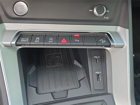 Used 2020 Audi Q3 2.0T Premium Plus image 21