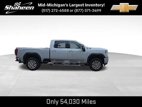 Used 2023 GMC Sierra 2500 Denali image 2
