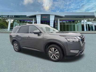 Used 2022 Nissan Pathfinder SL w/ Cargo Package