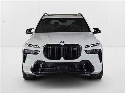 New 2025 BMW X7 M60i w/ M Sport Professional Package image 2