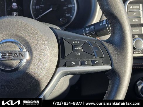 Used 2019 Nissan Kicks SR w/ Exterior Package image 18