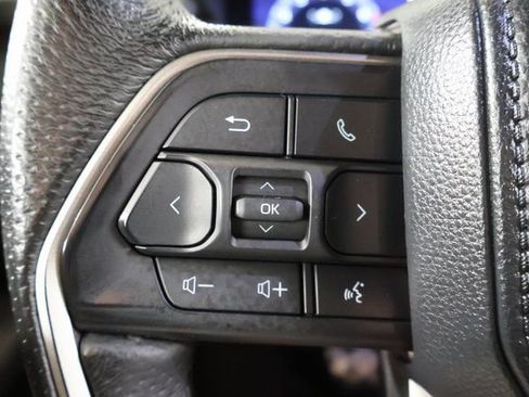Certified 2025 Toyota Tacoma TRD Sport AWD/4WD image 19