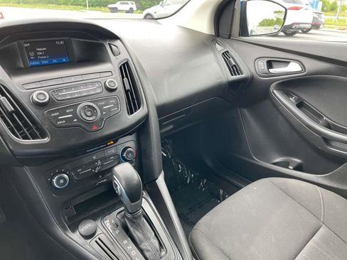Used 2018 Ford Focus SE FWD image 82