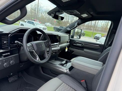 New 2026 Chevrolet Silverado 2500 ZR2 AWD/4WD image 18