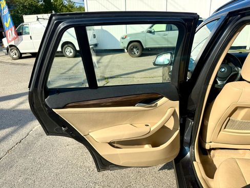 Used 2013 BMW X1 xDrive28i image 19