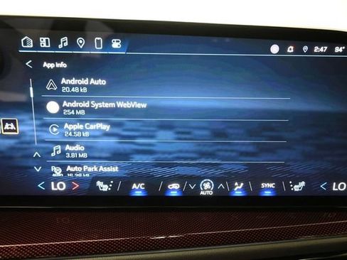 Used 2024 Chevrolet Traverse Z71 w/ LPO, Floor Liner Package AWD/4WD image 22