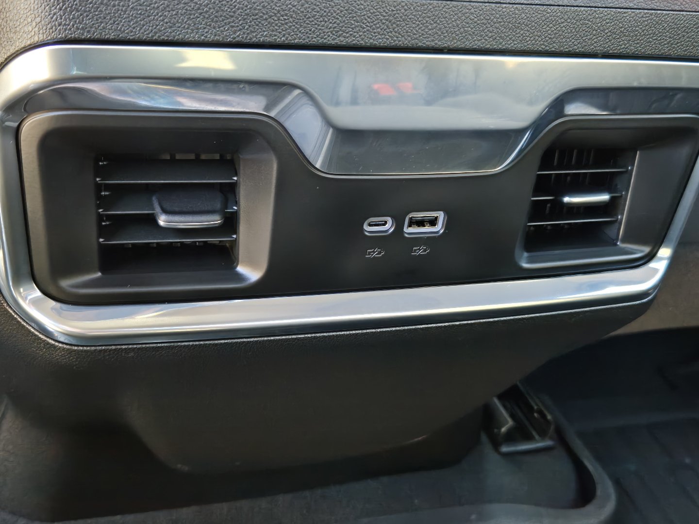 Used 2025 GMC Sierra 1500 Elevation AWD/4WD image 35