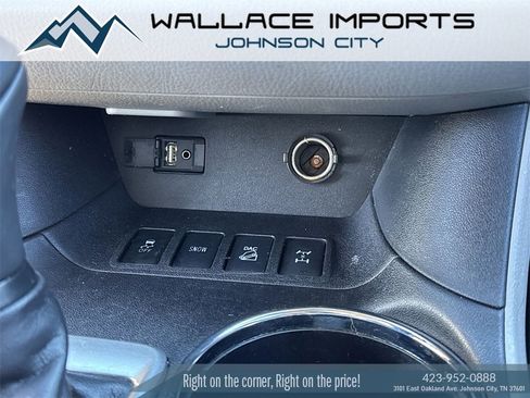 Used 2016 Toyota Highlander XLE image 31