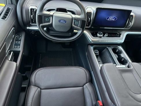 New 2025 Ford Expedition Platinum w/ Platinum Ultimate Package image 26